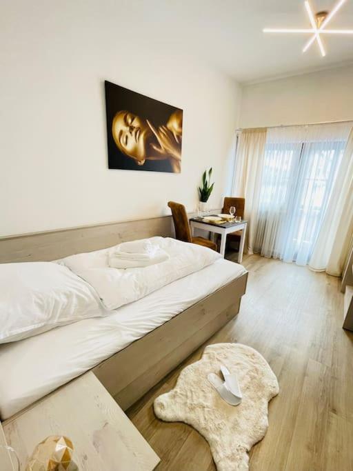 Fewo 20 - Appartement Im Rottalblick - Youngmodern Wohnen, Tiere Willkommen, Bademantelgang Zur Therme, Tv Und Balkon Bad Griesbach (Bavaria) Eksteriør bilde