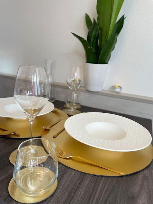 Fewo 20 - Appartement Im Rottalblick - Youngmodern Wohnen, Tiere Willkommen, Bademantelgang Zur Therme, Tv Und Balkon Bad Griesbach (Bavaria) Eksteriør bilde